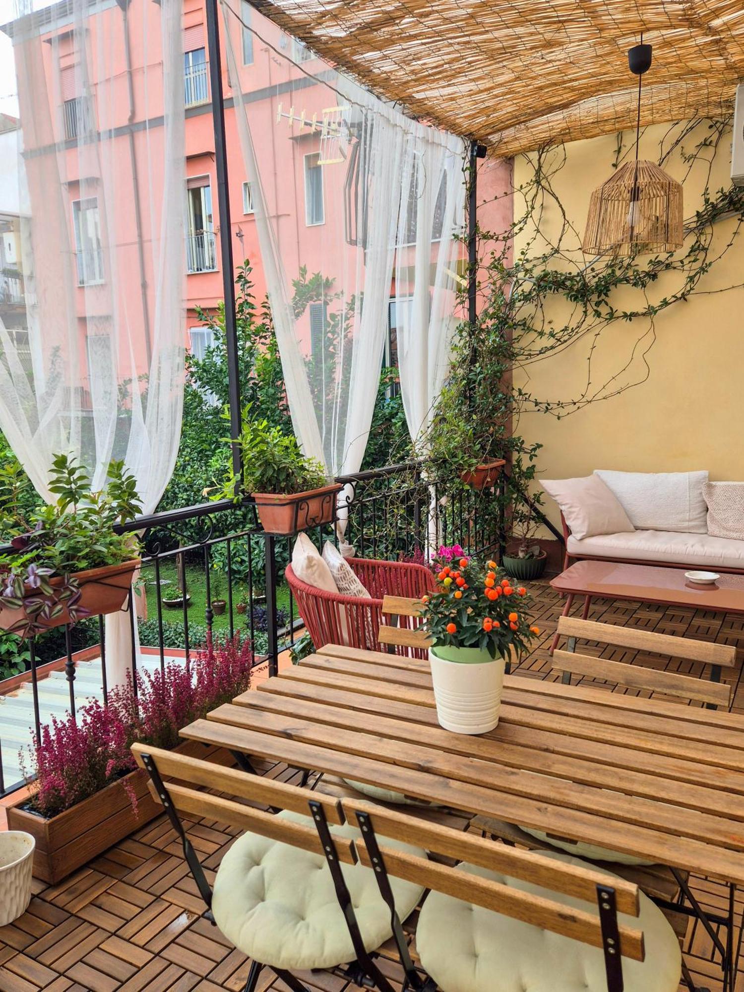Апартаменты La Terrazza Al Museo Неаполь Экстерьер фото