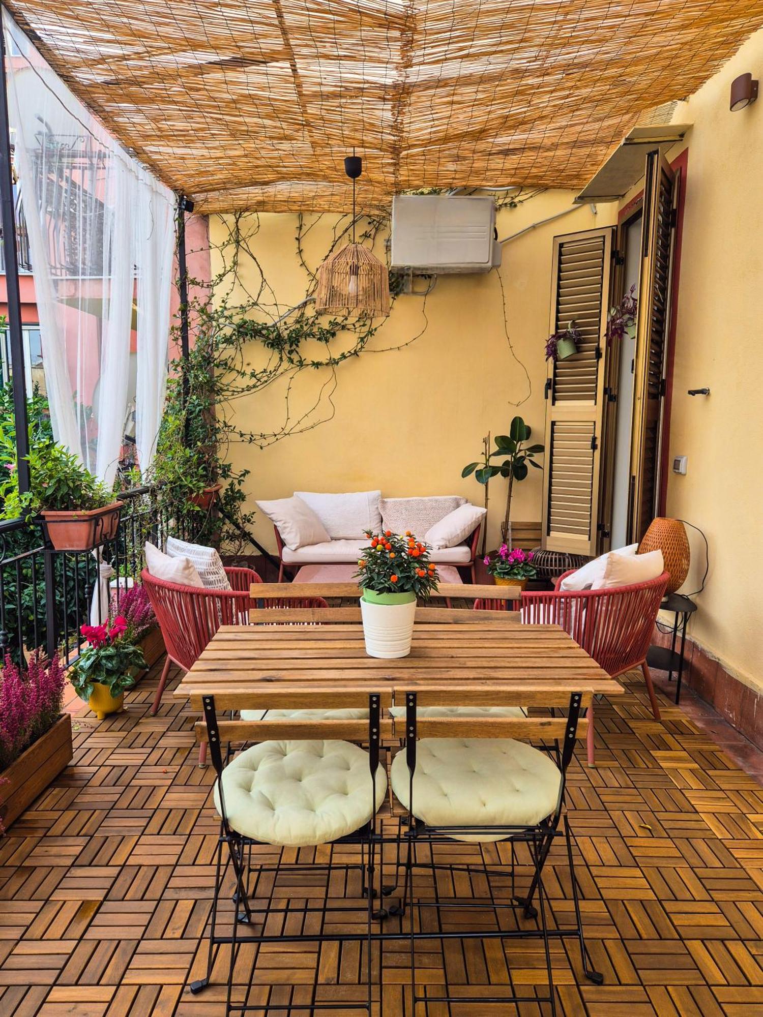 Апартаменты La Terrazza Al Museo Неаполь Экстерьер фото